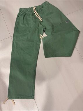 Standard Issue Men's Cargo Pants in Green with Drawstring